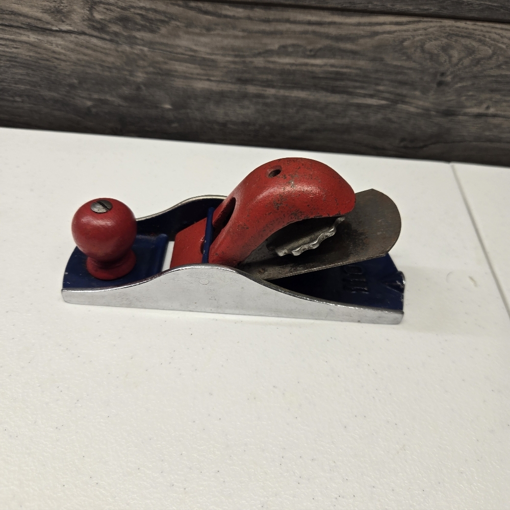 Vintage 110‎ Wood Hand Plane Red & Blue - 6.25-inches